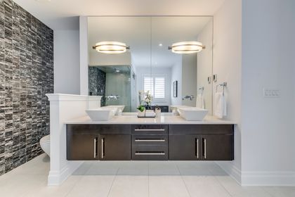 Primary Bedroom Ensuite - 1384 Pinery Cres., Oakville at 1384 Pinery Crescent, 1009 - JC Joshua Creek, Oakville