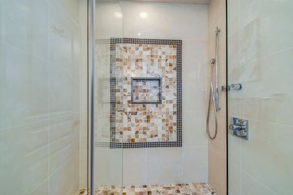 3rd Bedroom Ensuite - 1384 Pinery Cres., Oakville at 1384 Pinery Crescent, 1009 - JC Joshua Creek, Oakville