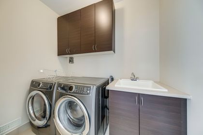Laundry Room - 1384 Pinery Cres., Oakville at 1384 Pinery Crescent, 1009 - JC Joshua Creek, Oakville