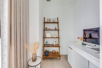 Den/Office - 3073-3883 Quartz Rd., Mississauga at 3703 - 3883 Quartz Road, City Centre, Mississauga