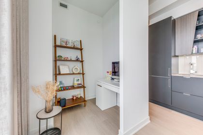 Den/Office - 3073-3883 Quartz Rd., Mississauga at 3703 - 3883 Quartz Road, City Centre, Mississauga