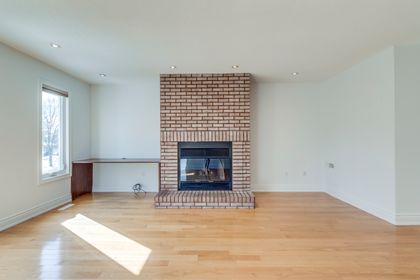 Family Room - 3582 Italia Cres., Mississauga at 3582 Italia Crescent, Fairview, Mississauga