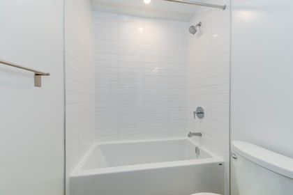 4pc Bath - 201 - 357 King St.W., Toronto at 201 - 357 King Street, Waterfront Communities C1, Toronto