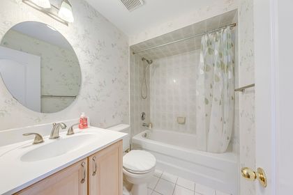 Basement 4pc Bath - 6 - 2250 Rockingham Dr., Oakville at 6 - 2250 Rockingham Drive, 1009 - JC Joshua Creek, Oakville