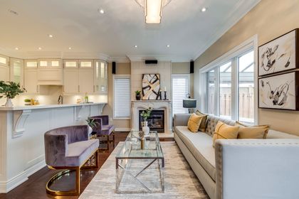 Family Room - 1407 Craigleith Rd., Oakville at 1407 Craigleith Road, 1009 - JC Joshua Creek, Oakville