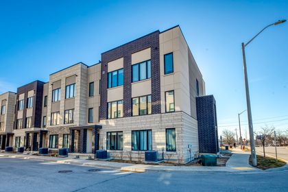 Exterior - 541 - 1095 Cooke Blvd., Burlington - Elite3 & Team at 41 - 1095 Cooke Boulevard, LaSalle, Burlington