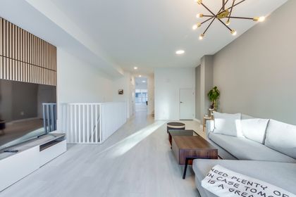Living Area - 541 - 1095 Cooke Blvd., Burlington - Elite3 & Team at 41 - 1095 Cooke Boulevard, LaSalle, Burlington