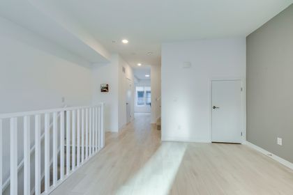 Dining Area - 541 - 1095 Cooke Blvd., Burlington - Elite3 & Team at 41 - 1095 Cooke Boulevard, LaSalle, Burlington