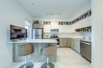 Kitchen - 541 - 1095 Cooke Blvd., Burlington - Elite3 & Team at 41 - 1095 Cooke Boulevard, LaSalle, Burlington