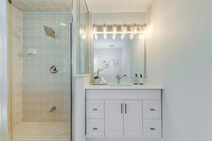 Primary Bedroom Ensuite - 2326 Rockingham Dr., Oakville at 2326 Rockingham Drive, 1009 - JC Joshua Creek, Oakville