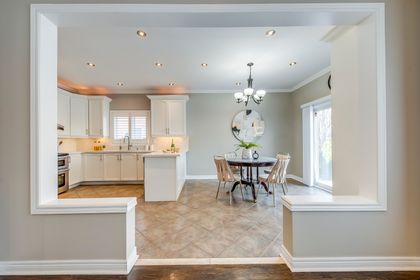 Kitchen - 2511 Felhaber Cres., Oakville at 2511 Felhaber Crescent, JC Joshua Creek, Oakville