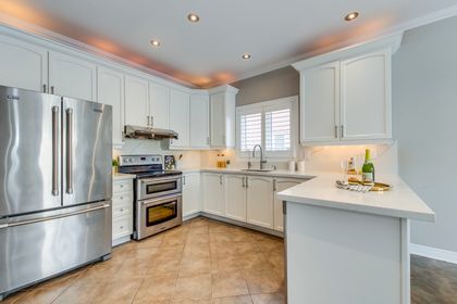 Kitchen - 2511 Felhaber Cres., Oakville at 2511 Felhaber Crescent, JC Joshua Creek, Oakville