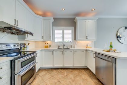 Kitchen - 2511 Felhaber Cres., Oakville at 2511 Felhaber Crescent, JC Joshua Creek, Oakville