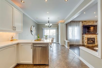 Kitchen - 2511 Felhaber Cres., Oakville at 2511 Felhaber Crescent, JC Joshua Creek, Oakville
