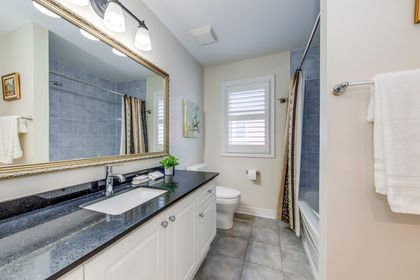 4pc Main Bath - 2511 Felhaber Cres., Oakville at 2511 Felhaber Crescent, JC Joshua Creek, Oakville