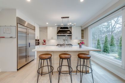 Kitchen - 1005 Fair Birch Dr., Mississauga at 1005 Fair Birch Drive, Lorne Park, Mississauga