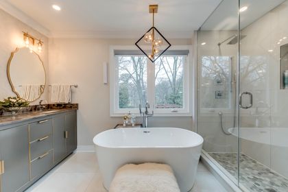 Primary Bedroom Ensuite - 1005 Fair Birch Dr., Mississauga at 1005 Fair Birch Drive, Lorne Park, Mississauga