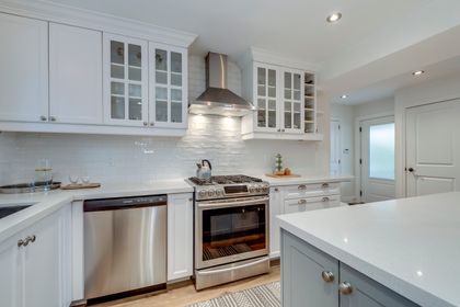 Kitchen - 179 Shanley Terr., Oakville at 179 Shanley Terrace, 1020 - WO West, Oakville