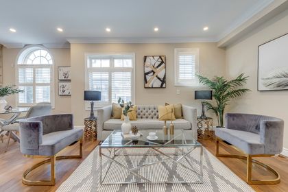 Family Room - 2363 Parkglen Ave., Oakville at 2363 Parkglen Avenue, 1019 - WM Westmount, Oakville