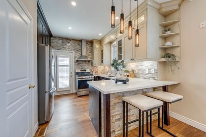 Kitchen - 2363 Parkglen Ave., Oakville at 2363 Parkglen Avenue, 1019 - WM Westmount, Oakville