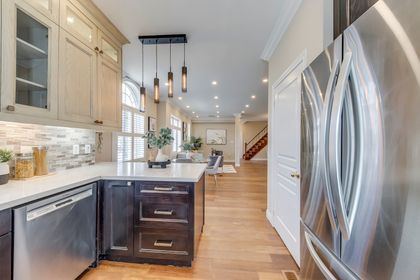 Kitchen - 2363 Parkglen Ave., Oakville at 2363 Parkglen Avenue, 1019 - WM Westmount, Oakville