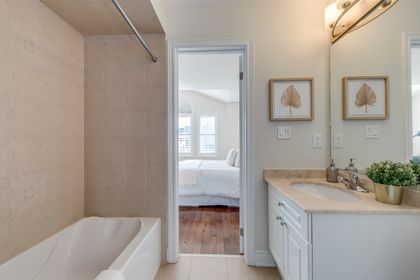 Semi-Ensuite - 2361 Rideau Dr., Oakville at 2361 Rideau Drive, JC Joshua Creek, Oakville