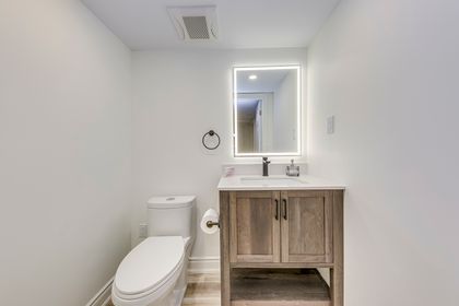 Basement 2pc Bath - 2946 Duncairn Dr., Mississauga at 2946 Duncairn Drive, Central Erin Mills, Mississauga