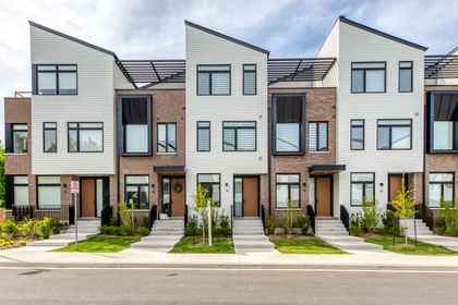 Exterior - 13 - 20 Lou Parsons Way, Mississauga at 13 - 20 Lou Parsons Way, Port Credit, Mississauga
