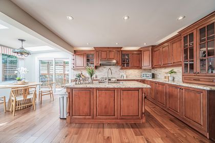 Kitchen - 7 Hagerman Blvd., Markham at 7 Hagerman Boulevard, Unionville, Markham