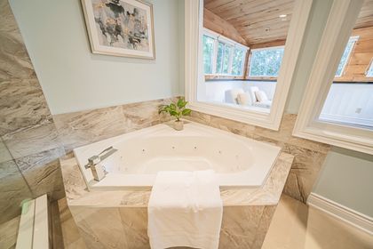 Primary Bedroom Ensuite - 7 Hagerman Blvd., Markham at 7 Hagerman Boulevard, Unionville, Markham