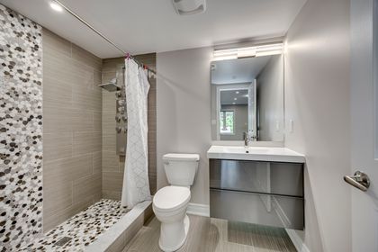 Basement 3pc Bath - 2379 Wasaga Dr., Oakville at 2379 Wasaga Drive, 1009 - JC Joshua Creek, Oakville