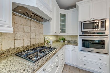 Kitchen - 1205 Lindenrock Dr., Oakville at 1205 Lindenrock Drive, 1009 - JC Joshua Creek, Oakville