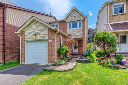 Exterior - 741 Queensbridge Dr., Mississauga at 741 Queensbridge Drive, Creditview, Mississauga