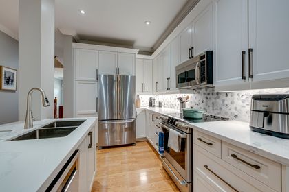 Kitchen - 6 - 2254 Rockingham Dr., Oakville at 6 - 2254 Rockingham Drive, 1009 - JC Joshua Creek, Oakville