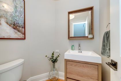 Powder Room - 6 - 2254 Rockingham Dr., Oakville at 6 - 2254 Rockingham Drive, 1009 - JC Joshua Creek, Oakville