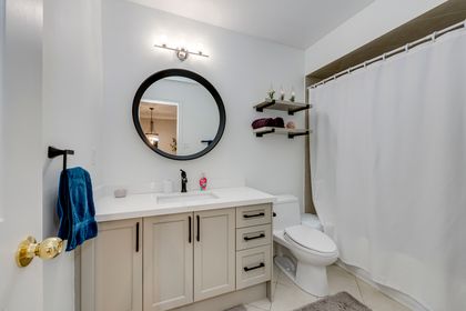 Main Bath - 6 - 2254 Rockingham Dr., Oakville at 6 - 2254 Rockingham Drive, 1009 - JC Joshua Creek, Oakville