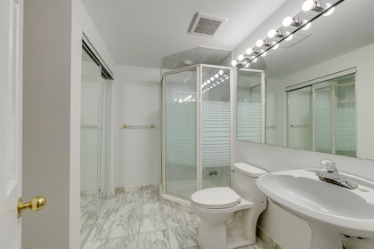 Basement 3pc Bath - 1124 Thoresby Dr., Oakville at 1124 Thoresby Drive, Clearview, Oakville