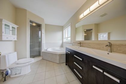 Primary Bedroom Ensuite - 1418 Gulledge Tr., Oakville at 1418 Gulledge Trail, West Oak Trails, Oakville