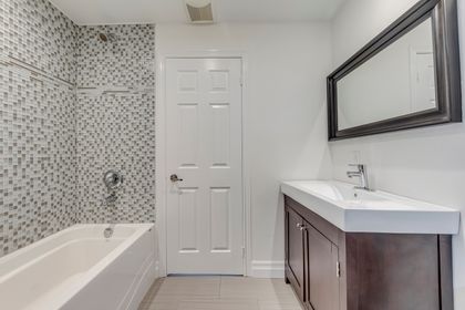Basement 4pc Bath - 3486 Eglinton Ave. W., Mississauga at 3486 Eglinton Avenue W., Churchill Meadows, Mississauga