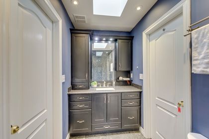 3pc Semi-Ensuite - 1206 Lindenrock Dr., Oakville at 1206 Lindenrock Drive, 1009 - JC Joshua Creek, Oakville
