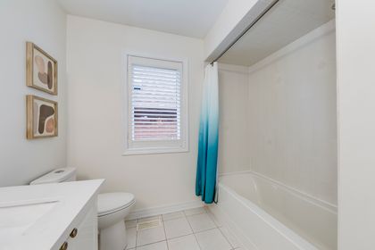 5pc Main Bath - 2456 Bon Echo Dr., Oakville at 2456 Bon Echo Drive, JC Joshua Creek, Oakville