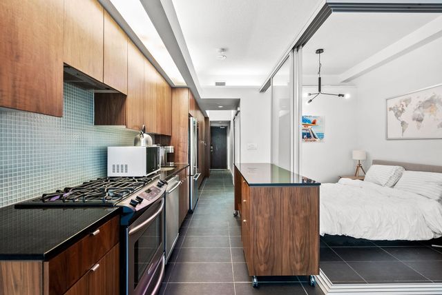 262962090-17d7ad85-b78f-4518-9588-de217e428761 at 501 - 33 W Pender Street, Downtown VW, Vancouver West