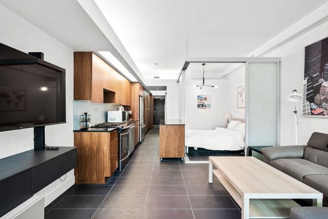 262962090-a390a817-9298-4bb2-a9ea-80dd076c6f39 at 501 - 33 W Pender Street, Downtown VW, Vancouver West