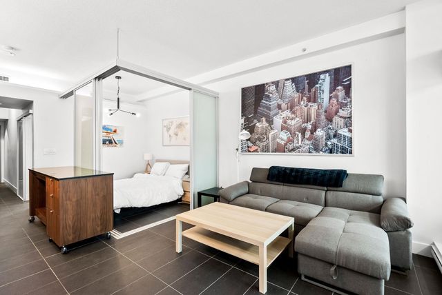 262962090-f234ac51-cc9e-438b-a194-13fe2c462856 at 501 - 33 W Pender Street, Downtown VW, Vancouver West