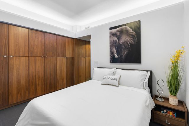 262810680-16 at 207 - 33 Pender Street, Downtown VW, Vancouver West