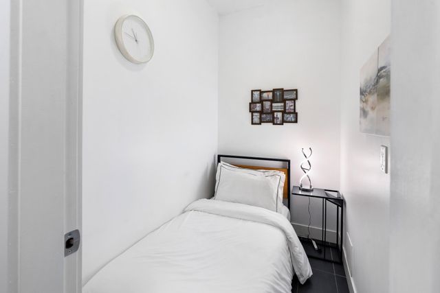 262810680-23 at 207 - 33 Pender Street, Downtown VW, Vancouver West