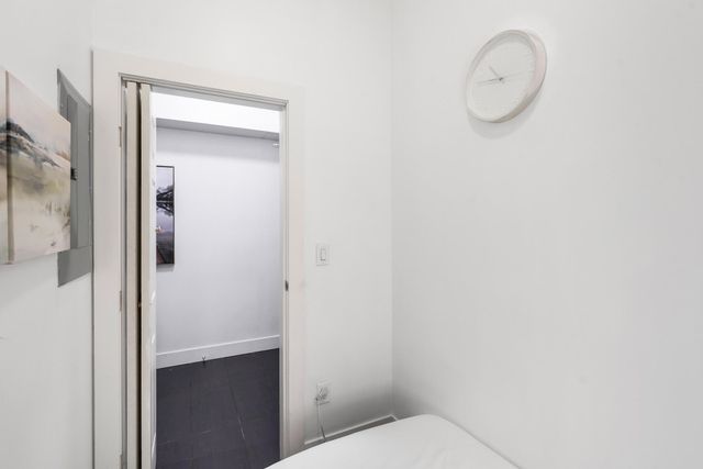 262810680-24 at 207 - 33 Pender Street, Downtown VW, Vancouver West