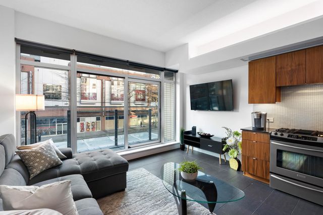 262810680-8 at 207 - 33 Pender Street, Downtown VW, Vancouver West