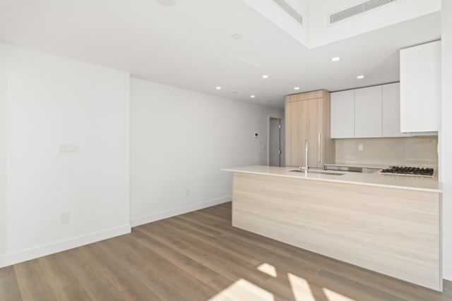 08 at 1602 - 901 Lougheed Highway, Maillardville, Coquitlam