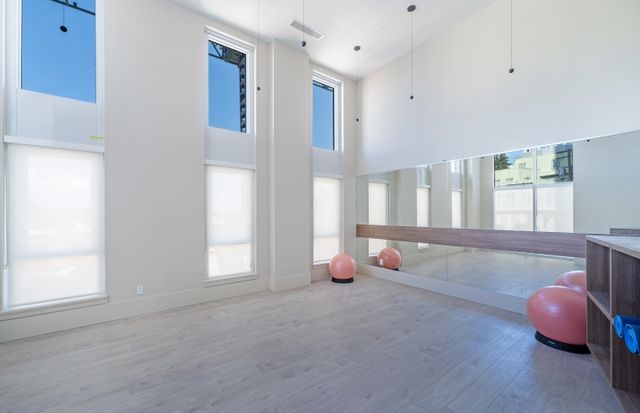 262838901-21 at 1602 - 901 Lougheed Highway, Maillardville, Coquitlam